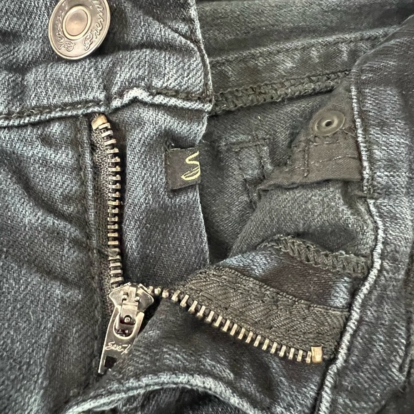 Seven7 Jeans - Picture 14 of 14